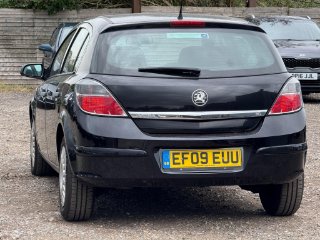 /photos/11431/09898362-c299-40ae-9b4e-3e4e9d4585bf_i320x240.jpg