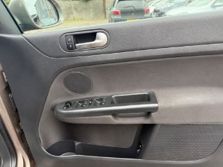 /photos/11431/0c1ed0fd-53fb-42f7-991f-dc0f6ca8fe18_i320x240.jpg