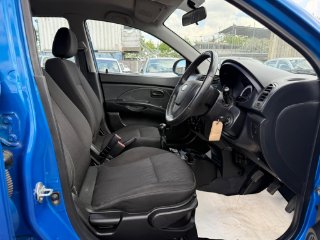 /photos/11431/1849c216-e521-48e5-9a45-c8d0a123aa3e_i320x240.jpg