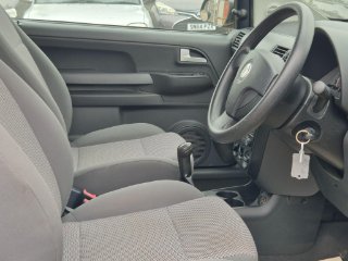 /photos/11431/89861ab9-e2ed-451a-b633-dddc84e1b38a_i320x240.jpg
